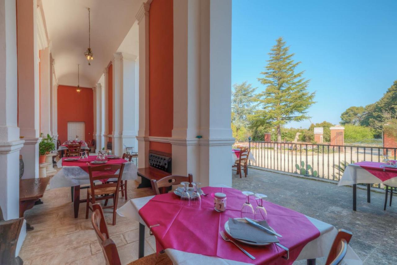 Il Castagnaro Monopoli Apartment Bagian luar foto