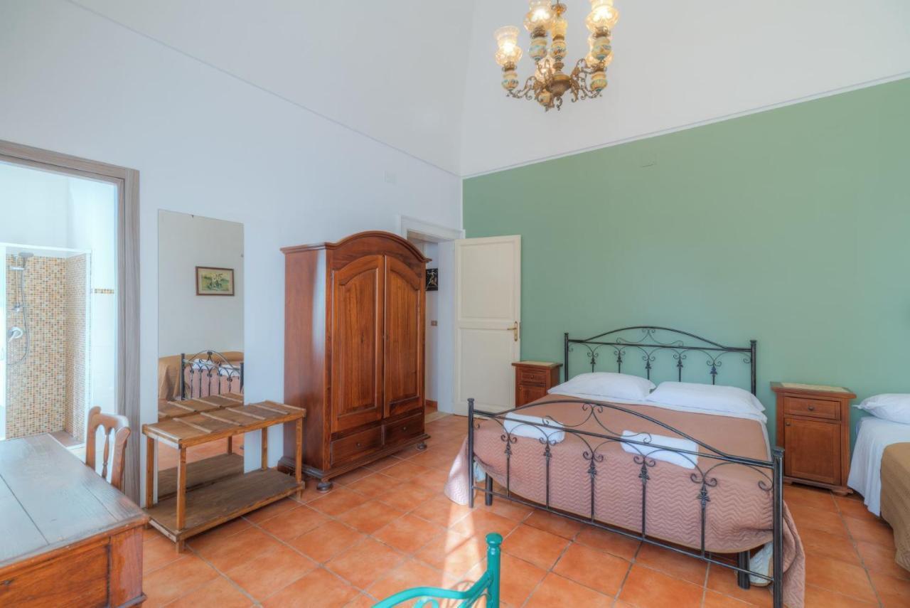 Il Castagnaro Monopoli Apartment Bagian luar foto