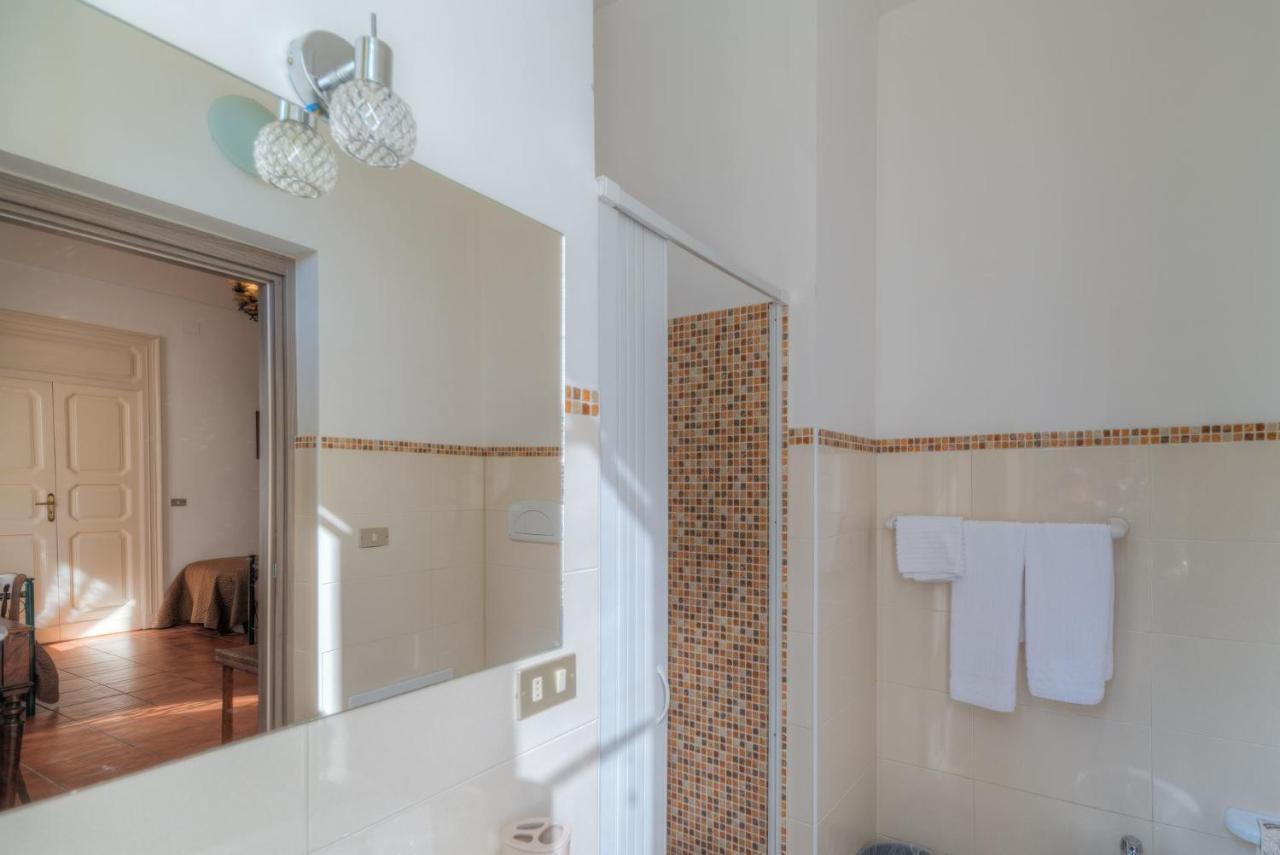 Il Castagnaro Monopoli Apartment Bagian luar foto