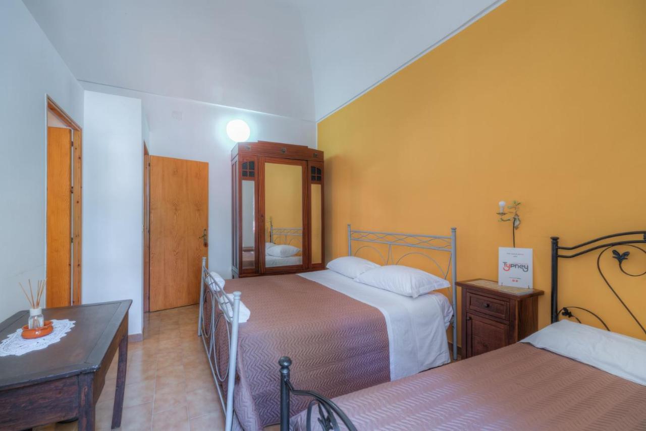 Il Castagnaro Monopoli Apartment Bagian luar foto